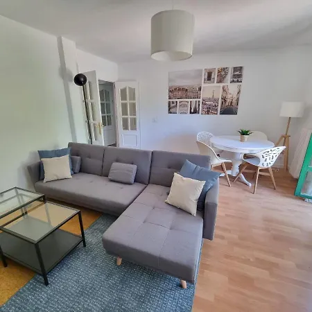 Un Rincon Con Vistas Al Parque Wifi Junto A Catedral By Apartamentos Logroño Extérieur photo