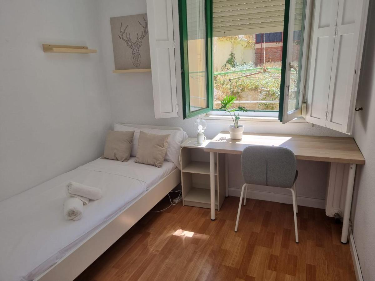 Un Rincon Con Vistas Al Parque Wifi Junto A Catedral By Appartement Logroño